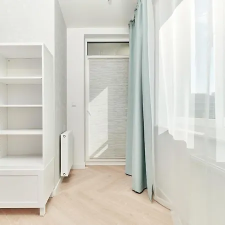 Elegant Gwiazdzista With Free Garage By Renters Wrocław