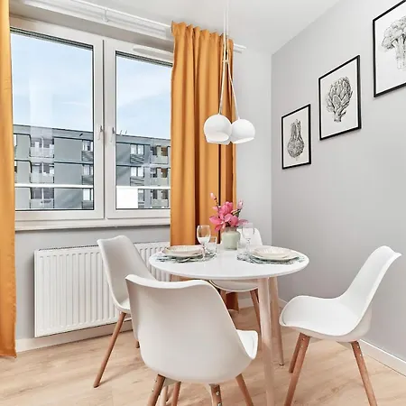 Elegant Gwiazdzista With Free Garage By Renters Appartement Wrocław