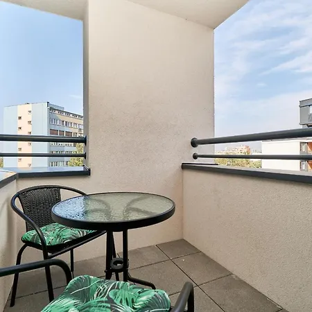 Elegant Gwiazdzista With Free Garage By Renters Appartement Wrocław