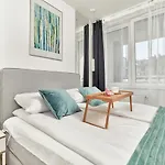 Elegant Gwiazdzista With Free Garage By Renters דירה ורוצלב
