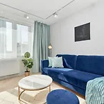 דירה Elegant Gwiazdzista With Free Garage By Renters