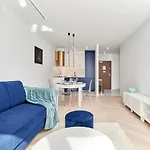 Elegant Gwiazdzista With Free Garage By Renters דירה *