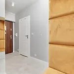 דירה Elegant Gwiazdzista With Free Garage By Renters