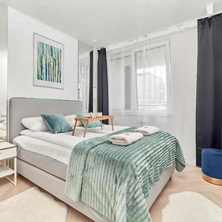 Apartment Elegant Gwiazdzista With Free Garage By Renters Wroclaw