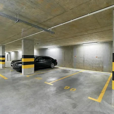 Elegant Gwiazdzista With Free Garage By Renters Apartment