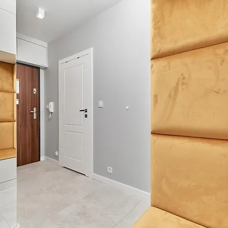 Apartment Elegant Gwiazdzista With Free Garage By Renters