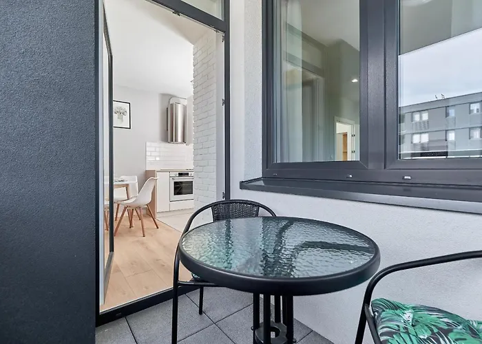 Exclusive Gwiazdzista With Free Garage By Renters Apartment